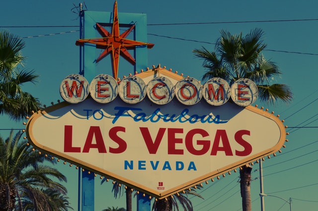 welcome-to-fabulous-las-vegas-nevada-signage-165799